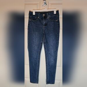Seven7 Tummyless High Rise Skinny Jeans Dark Wash - Size 8